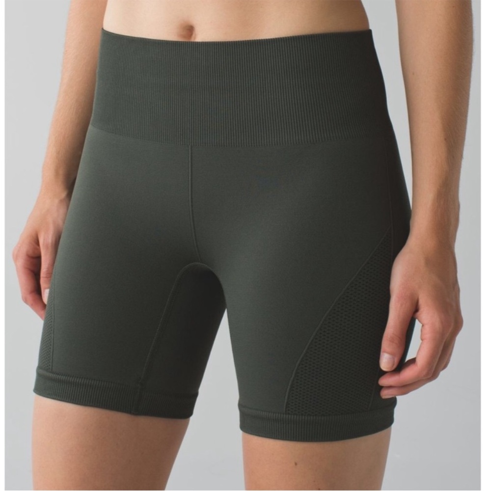 Lululemon Sculpt Bike Shorts Gem